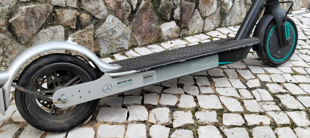 Trotinete Eletrica Xiaomi PRO2 Mercedes AMG