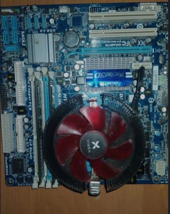 Gigabytte материнская плата