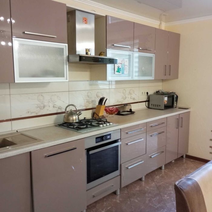 Продам квартиру в кирпичном доме с ремонтом