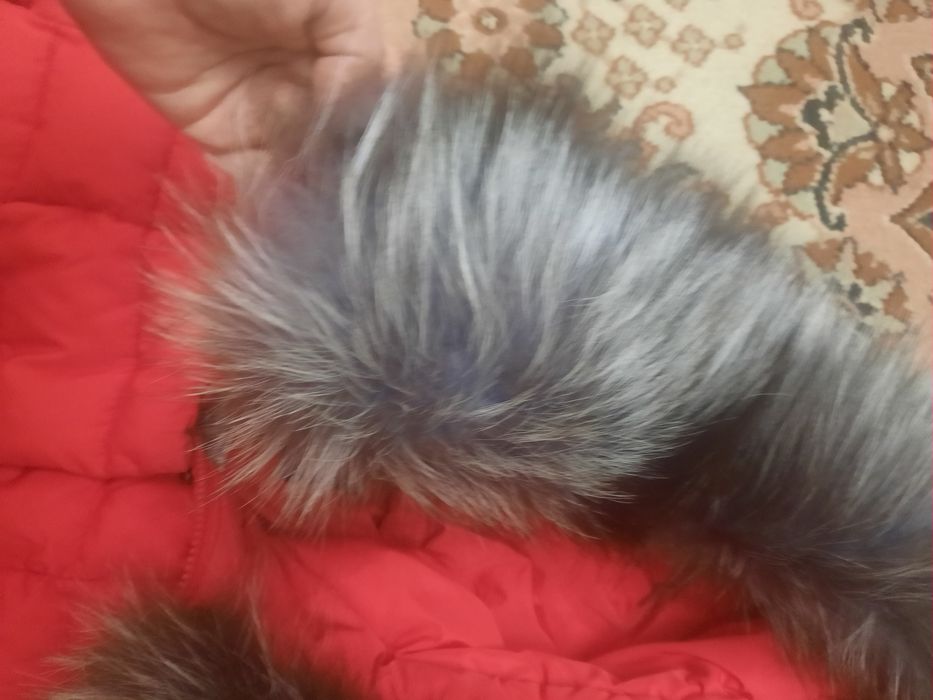 Пуховик s-m  в доброму стані