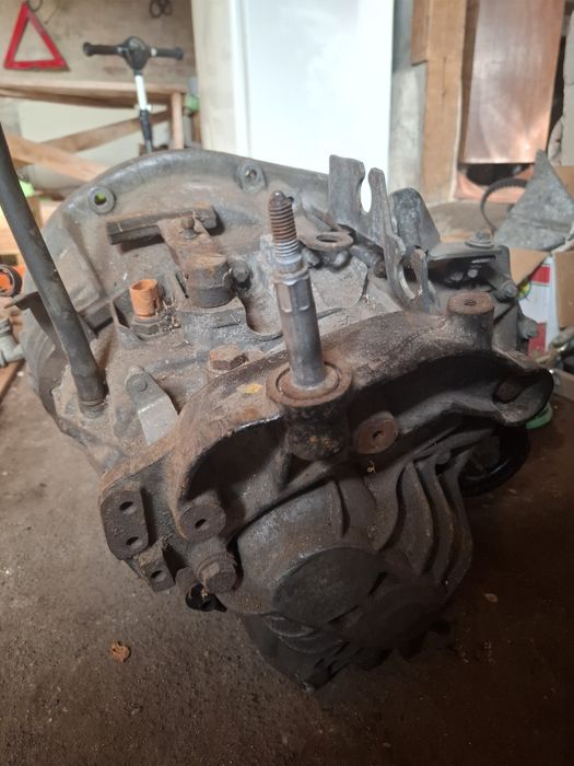 КПП 1.9 DCI 6 ступінчаста