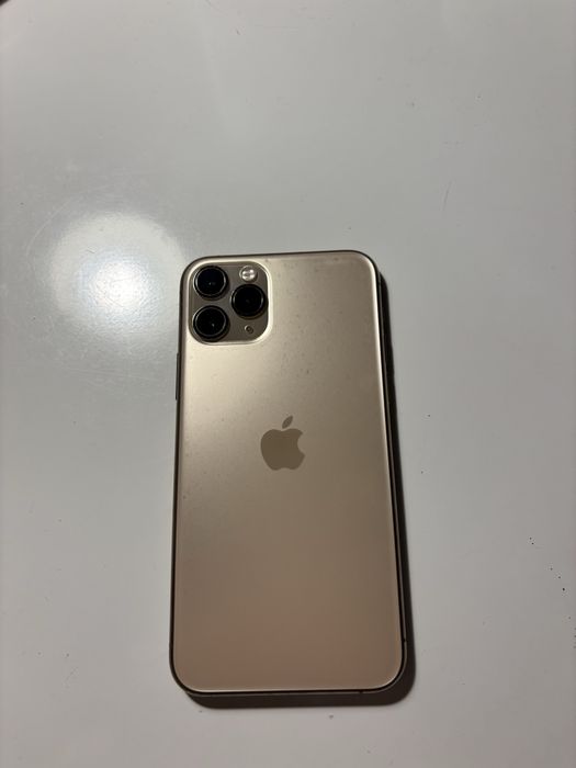 vendo iphone 11 pro dourado
