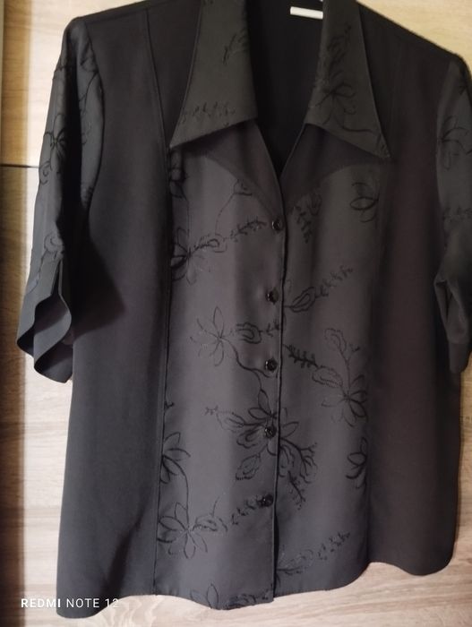 Bluzki z krótkim i długim rękawem cztery sztuki