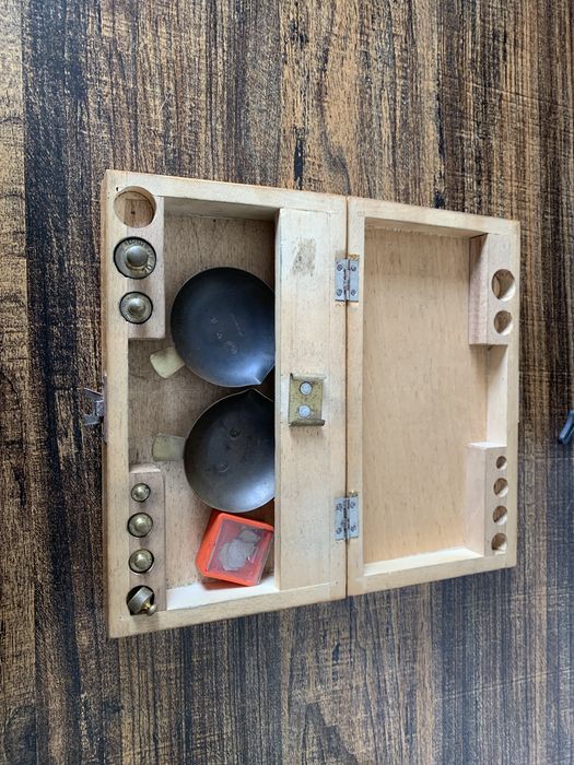 Balança antiga de precisão