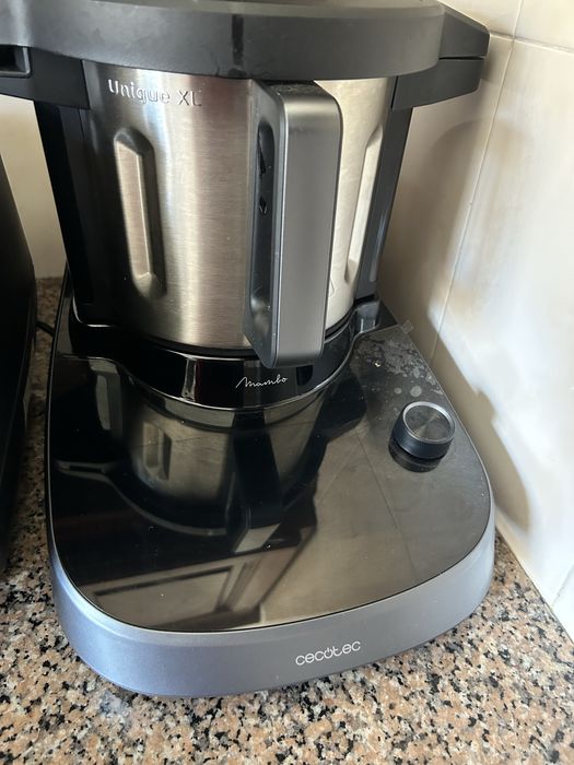 Robô De Cozinha Multifunções Com Distribuidor De Alimentos. Cecotec