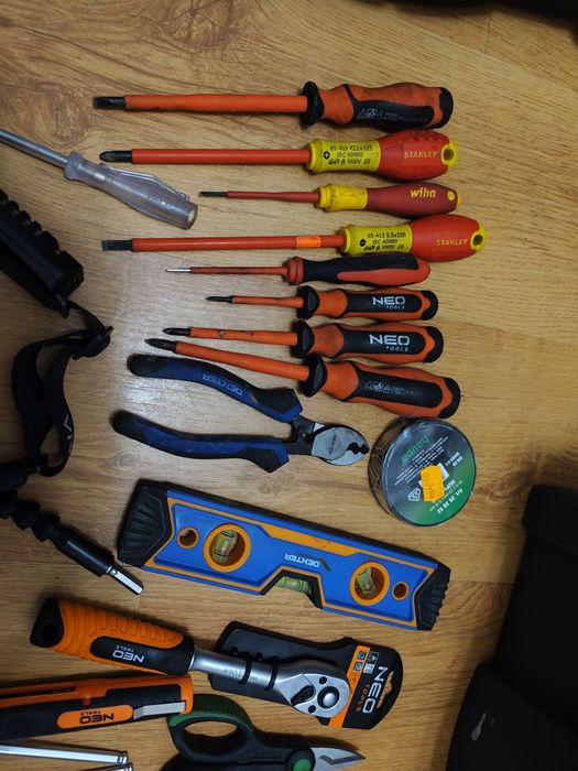 Zestaw Narzędzi dla Elektryka Haupa Neo Wiha Knipex Dexter Stanley