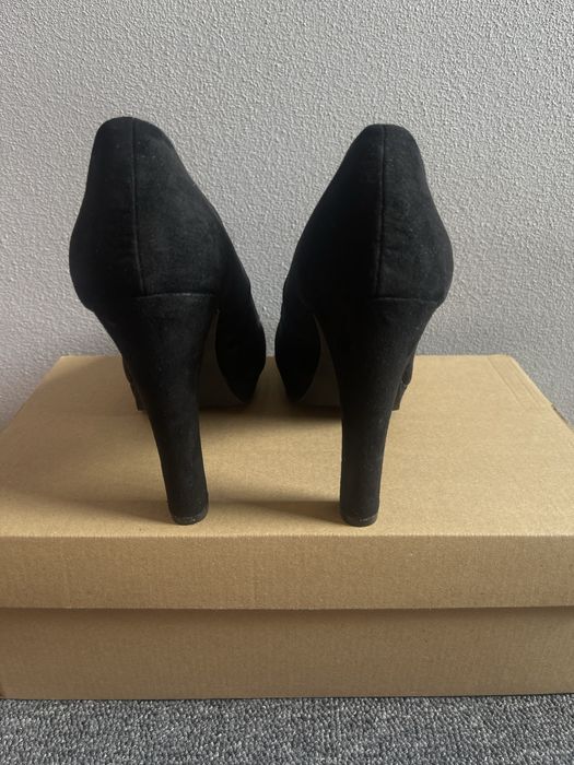 Czarne szpilki even&odd