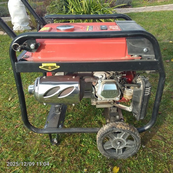 Продам Генератор