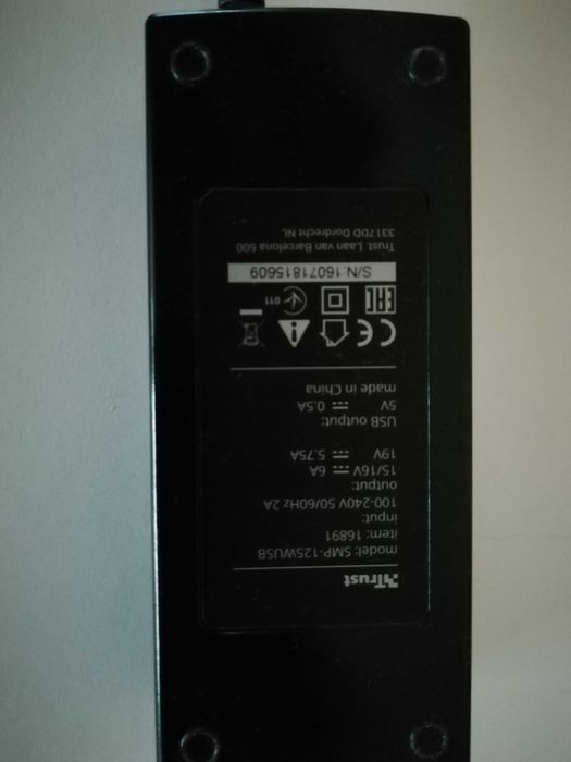 Universal Laptop Charger64750941079811121