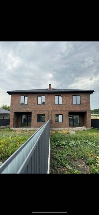 Сучасний дуплекс біля Парку Перемоги окрема адреса та  всі комунікації