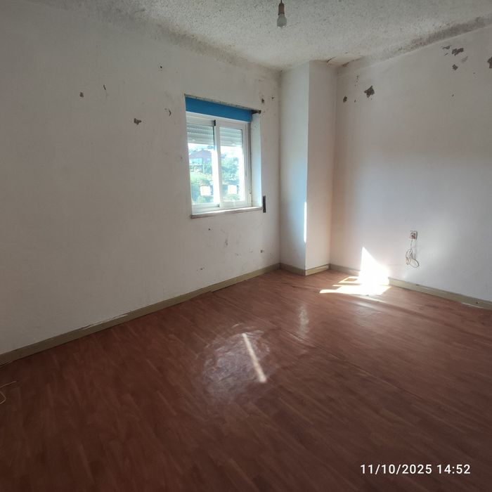 Moradia T3/pátio/espaço
