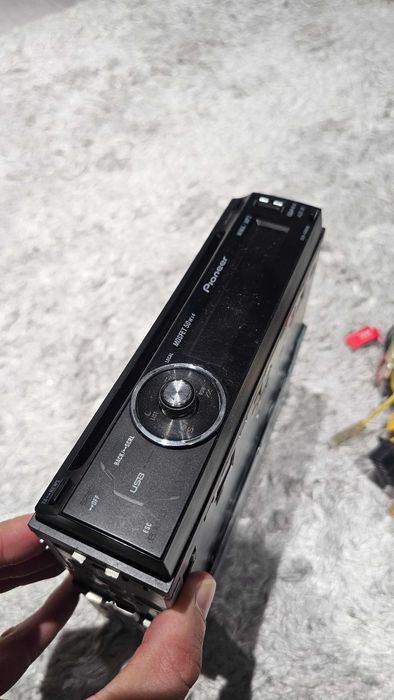 Pioneer Car Radio DEH-4000UB – Read Description64284349366913122