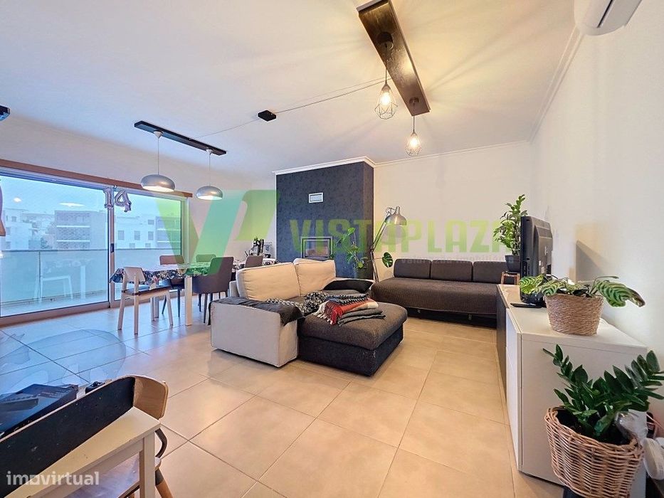 Apartamento T3 perto da praia com garagem em Portimão