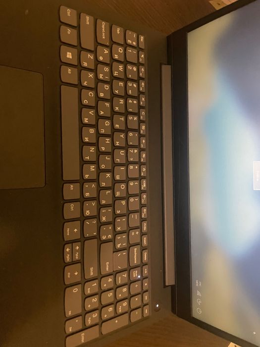 Ноутбук.  Lenovo