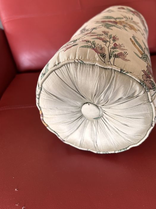 Almofadas  em seda  natural,