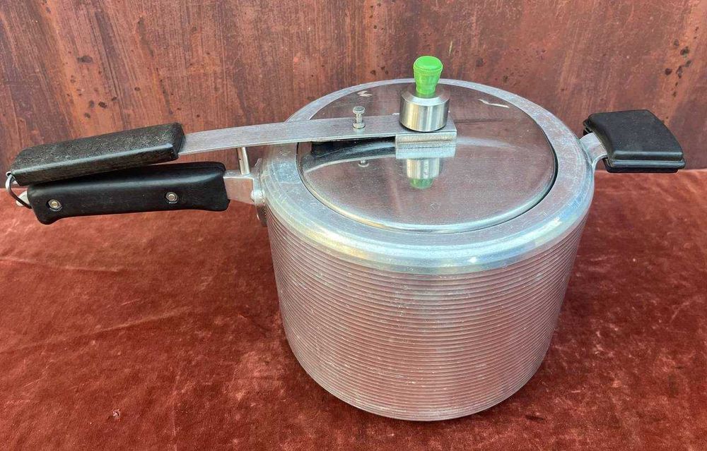 Скороварка 6 л СССР