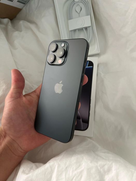 IPhone 16 Pro Max 256GB novo