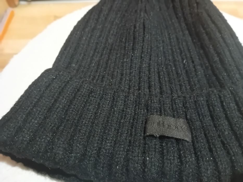 Czapka damska  czarna