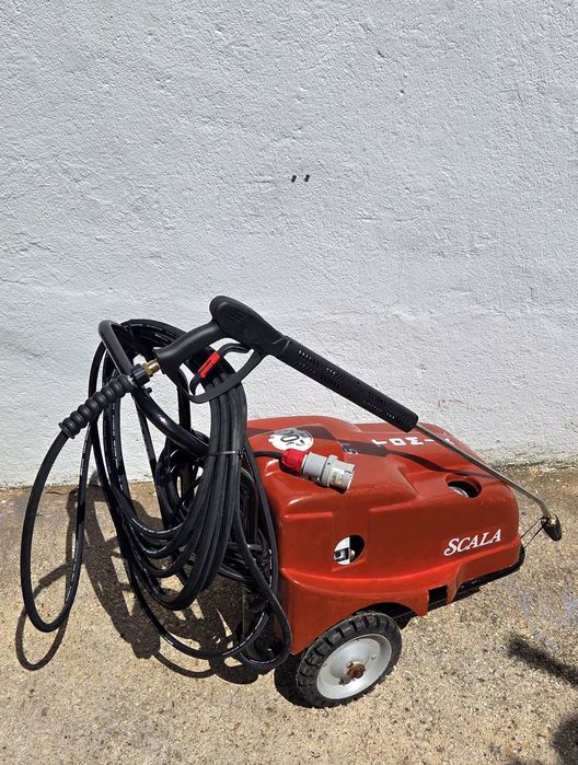 Maquina de alta pressão 200 bares Tomix  trifásica