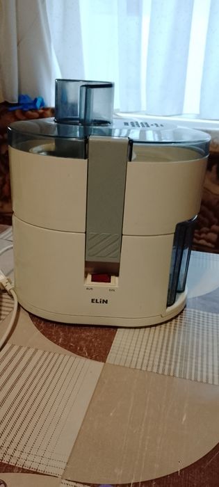 Соковижималка на 500 мл,