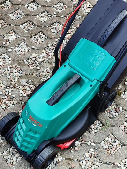 Kosiarka elektryczna 1200 W 31 l BOSCH ROTAK 320 ER