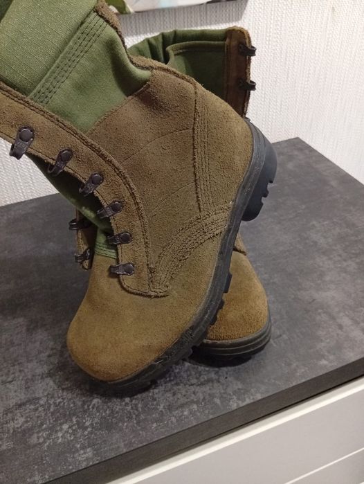 Продам берці гарної якості розмір 38