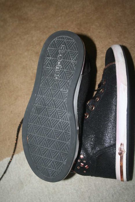 Ténis menina Skechers nº 35 (pouco uso)