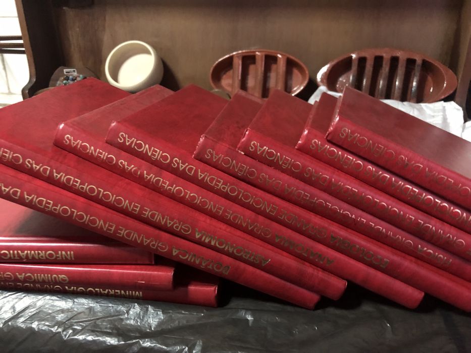 Book Collection425129458565140481