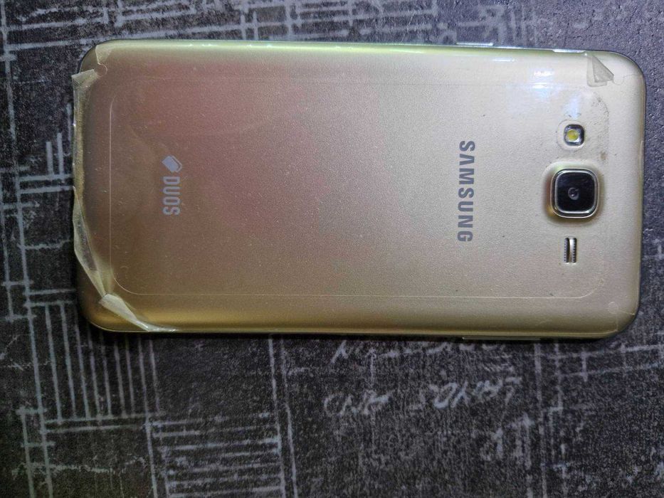 Продам Samsung GALAXY J7