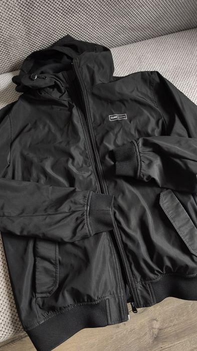 Куртка jack&jones в гарному стані