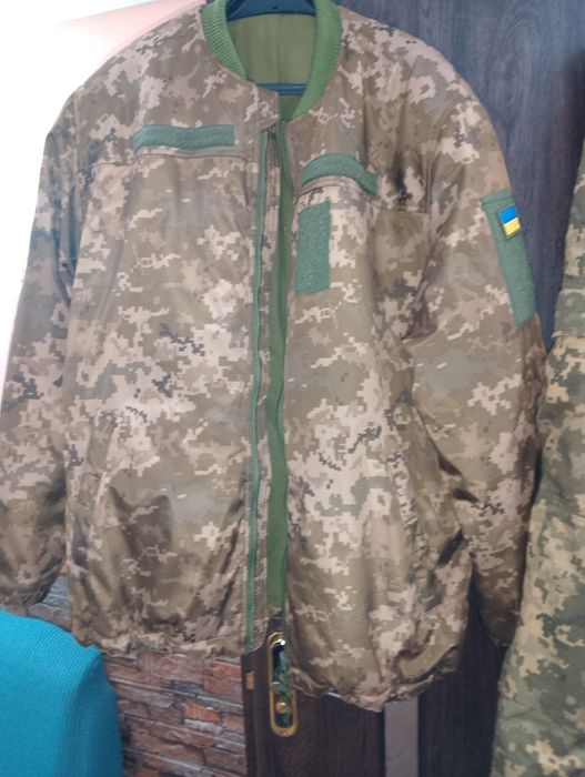 Продам зимовий костюм піксель