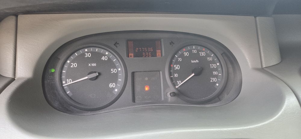 Nissan Primastar 2.5 Dci 2010 Rok Servis Orginał  Trafic Vivaro