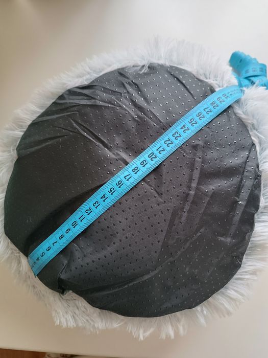 Лежак-кишеня для кота