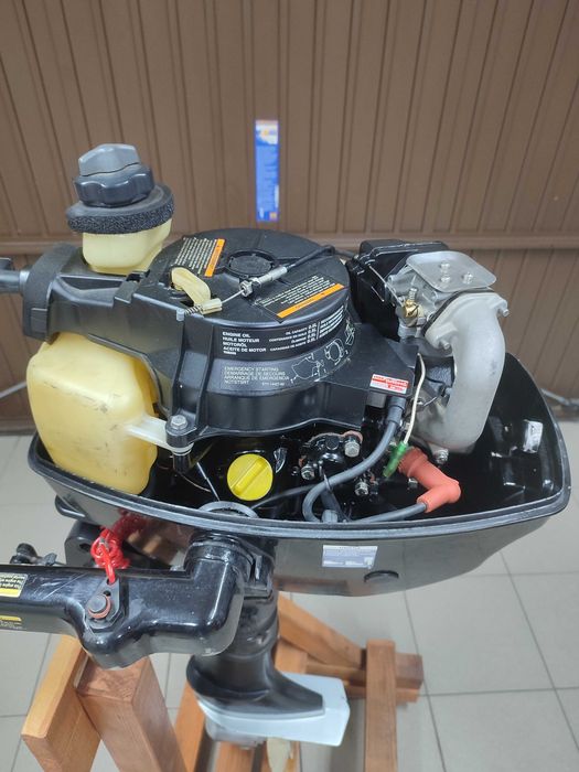 Silnik zaburtowy Seaking  4km 4T stopa S