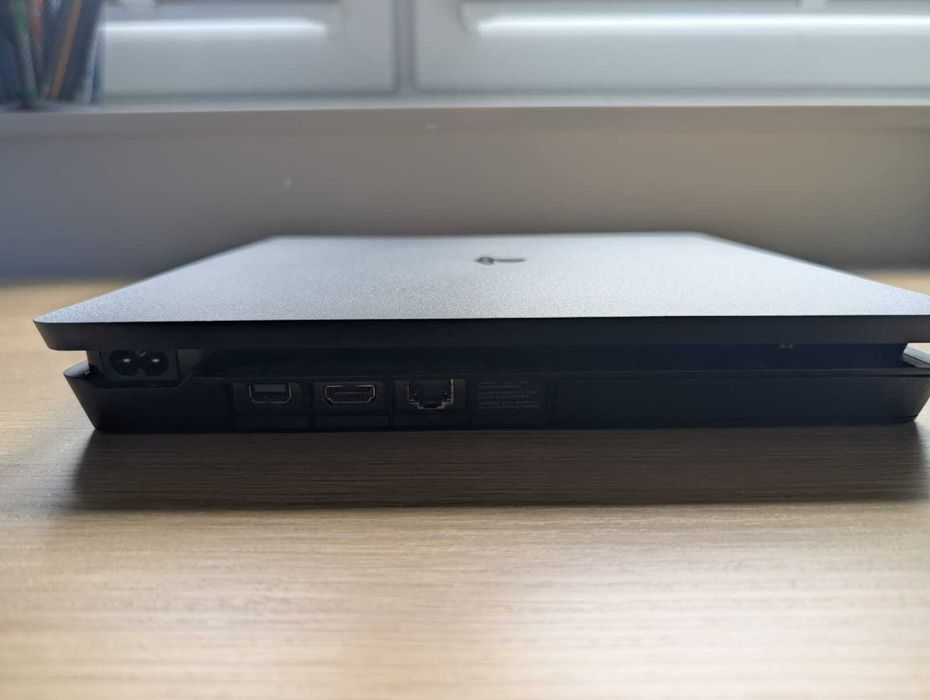 PS4 Slim 1TB 2 Pady Zestaw Gier Ładowarka