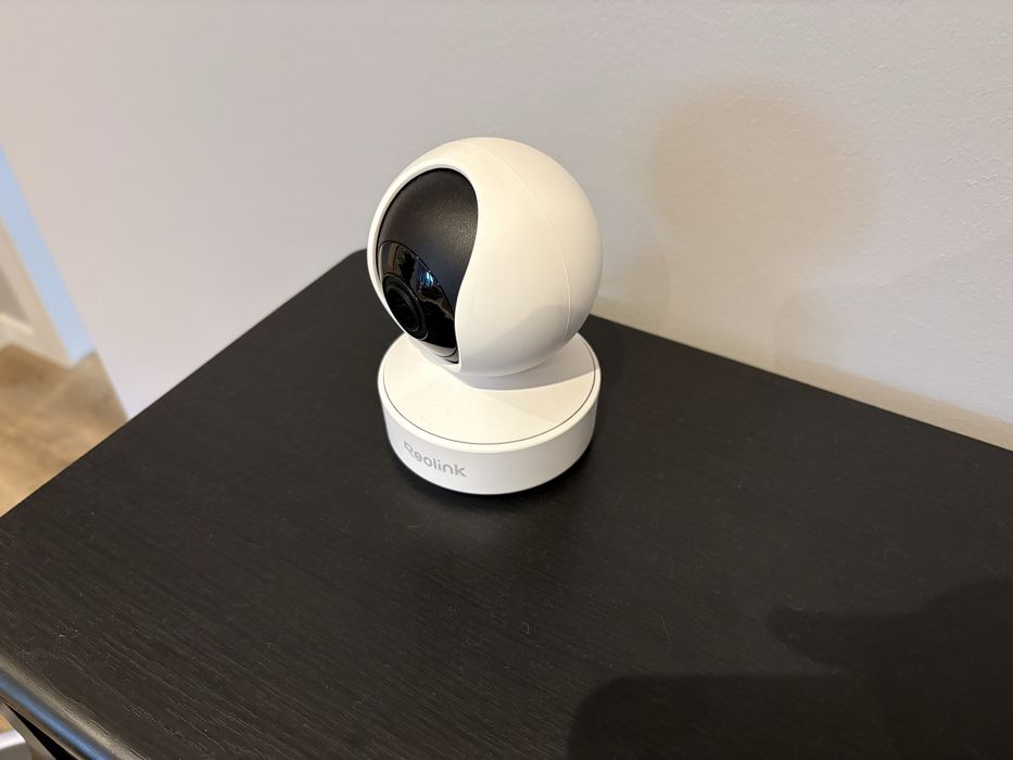 Reolink E1 Zoom – Câmara Wi-Fi 5MP com Zoom Óptico 3x – Como Nova