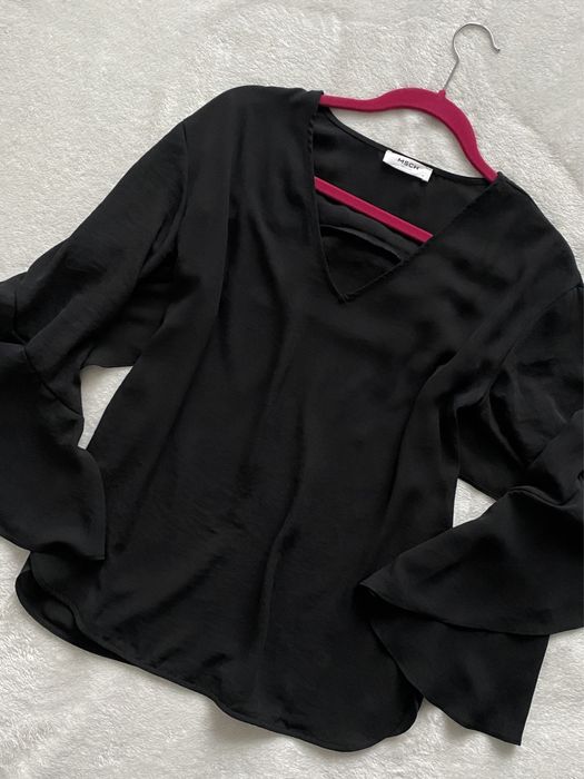 MSCH Copenhagen czarna bluzka z falbaną