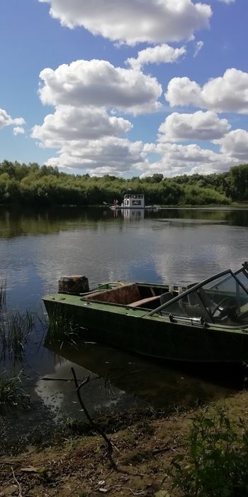 Продам лодку Днепр