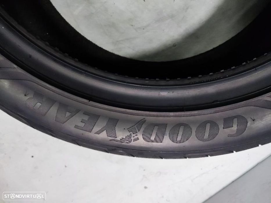 2 pneus semi novos 235-45r18 good year - oferta dos portes