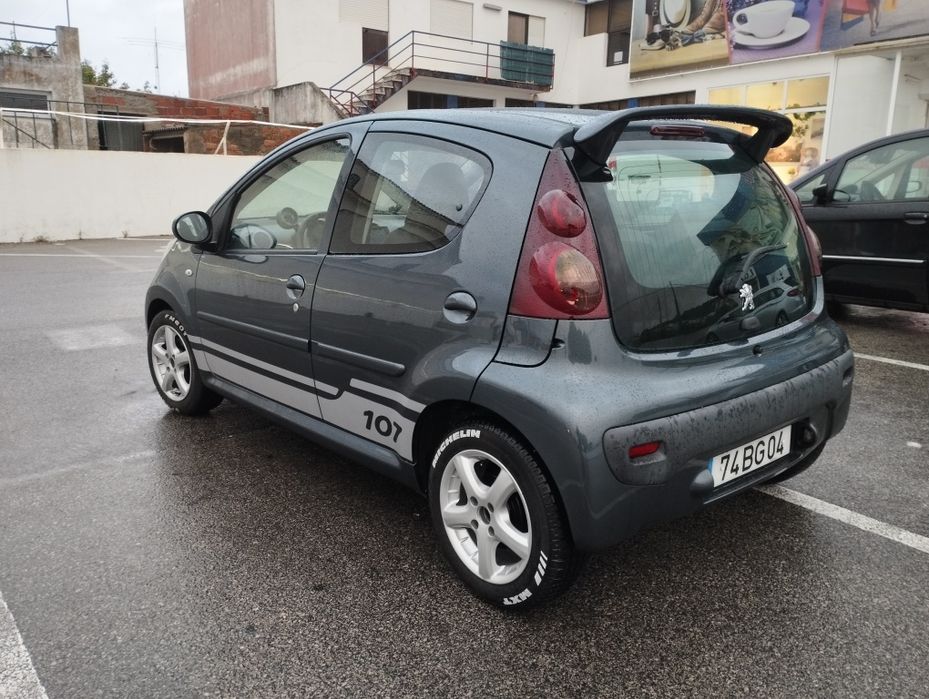 DIESEL 1.4 HDI.  4,lugares 5 portas