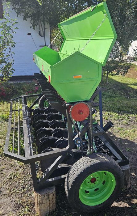 Сівалка на 13 сошників