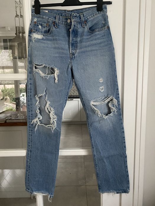 Levi’s jeansy z przetarciami