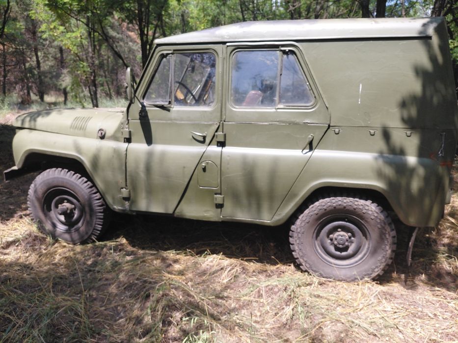 Уаз 469 2.4 бензин