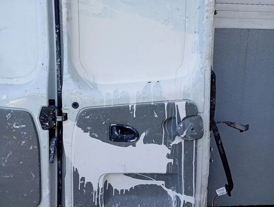 drzwi tylne lewe prawe tył z drabinką opel vivaro a trafic ii primasta