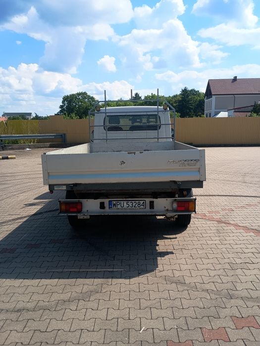 Samochód dostawczy