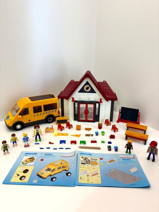 Klocki Playmobil City Life 6865 szkoła z autobusem szkolnym