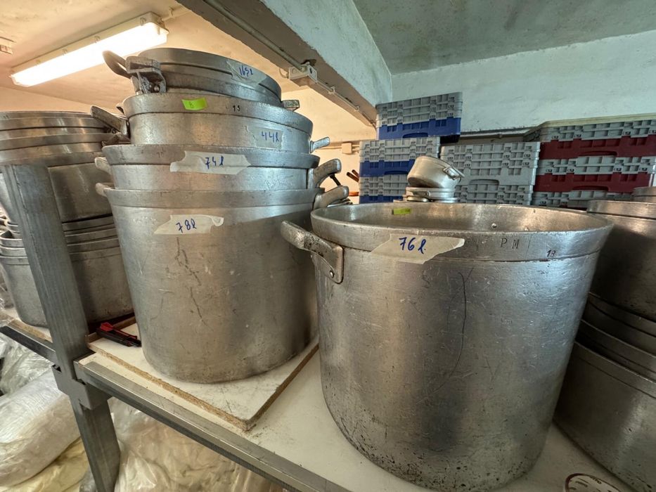 Tachos e panelas em aluminio fundido