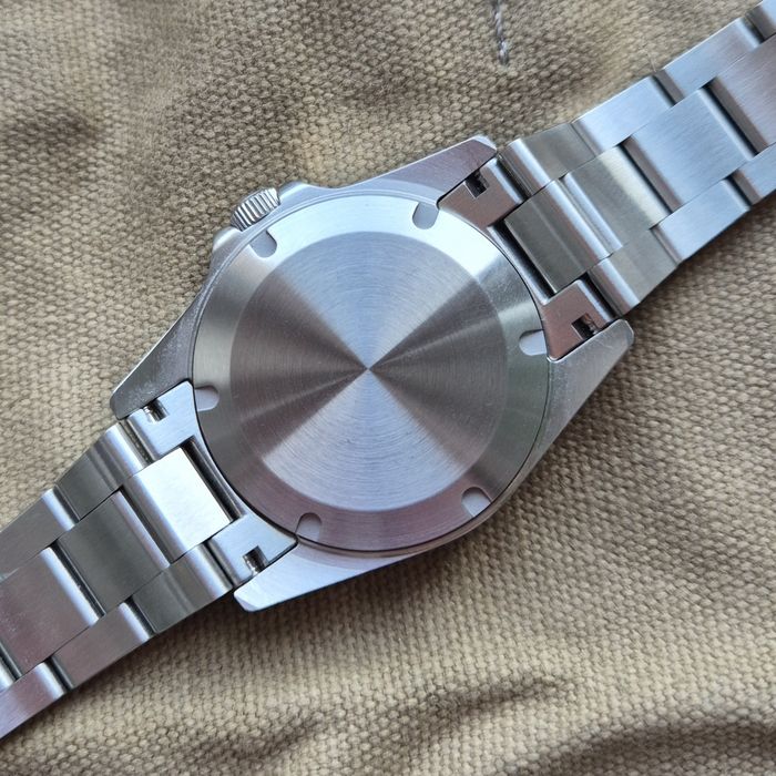 Watchdives WD16570 GMT Explorer