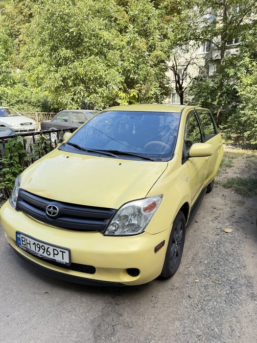 Продам Toyota Scion 2004