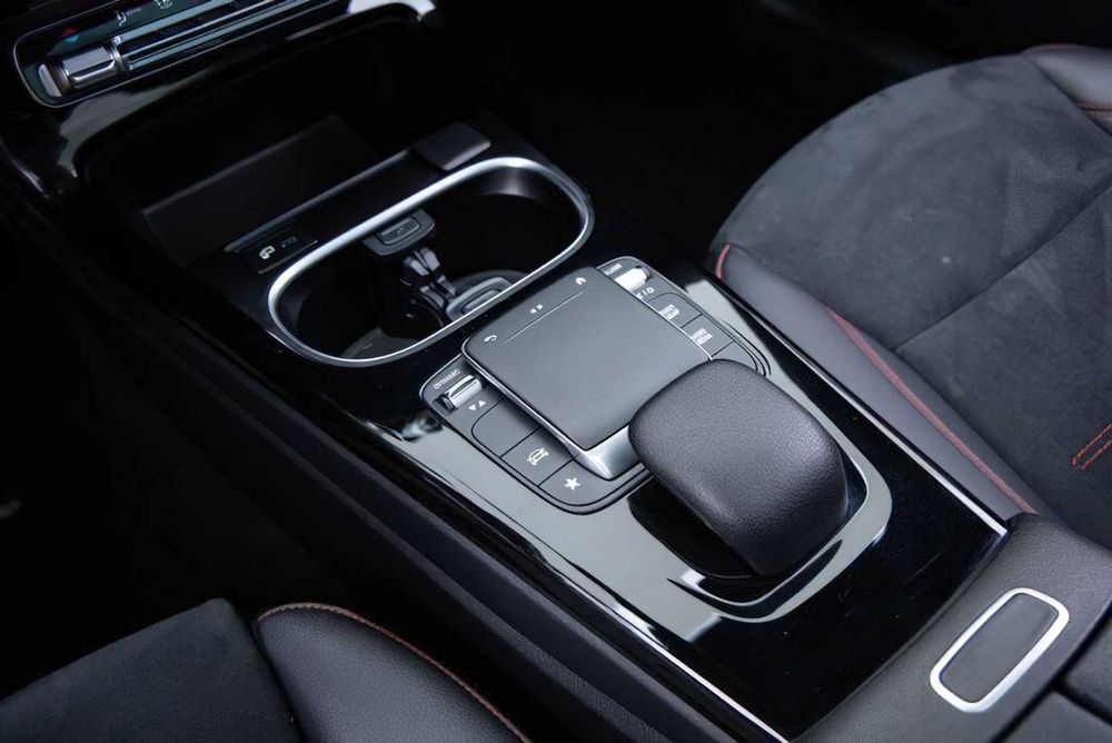 Mercedes-Benz CLA 250      2022
